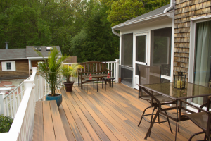 מהפכת הדקים לבית - המרפסת שלכם מעולם לא נראתה טוב יותר