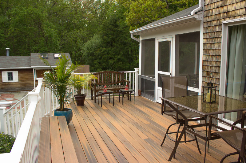 מהפכת הדקים לבית - המרפסת שלכם מעולם לא נראתה טוב יותר